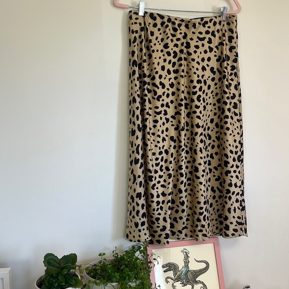 WD.NY animal print satin midi skirt. Sz Medium - Picture 1 of 7